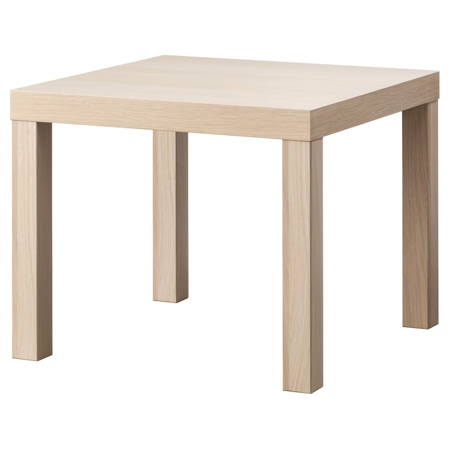 Couchtisch aus hellem Holz