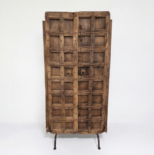 Porte en bois décor sur pied